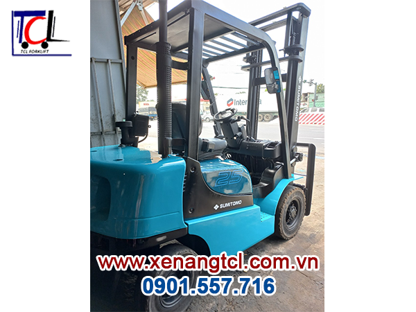 Xe nâng dầu hiệu Sumitomo 2.5 tấn