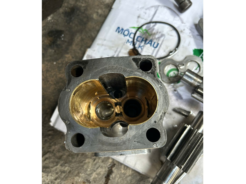 Sửa chữa phụ tùng xe nâng